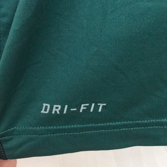 Nfl Eagles Nike Dri-fit Women’s Shirt Size Small - Picture 4 of 8